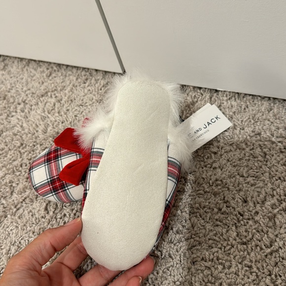 Girls Janie and jack new with tag slippers size 8 - Picture 3 of 3